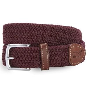 Vineyard Vines solid bungee belt maroon red brown